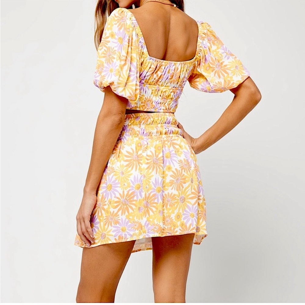 L *Space Floral Smocked Two-Piece Set - Picture 3 of 10